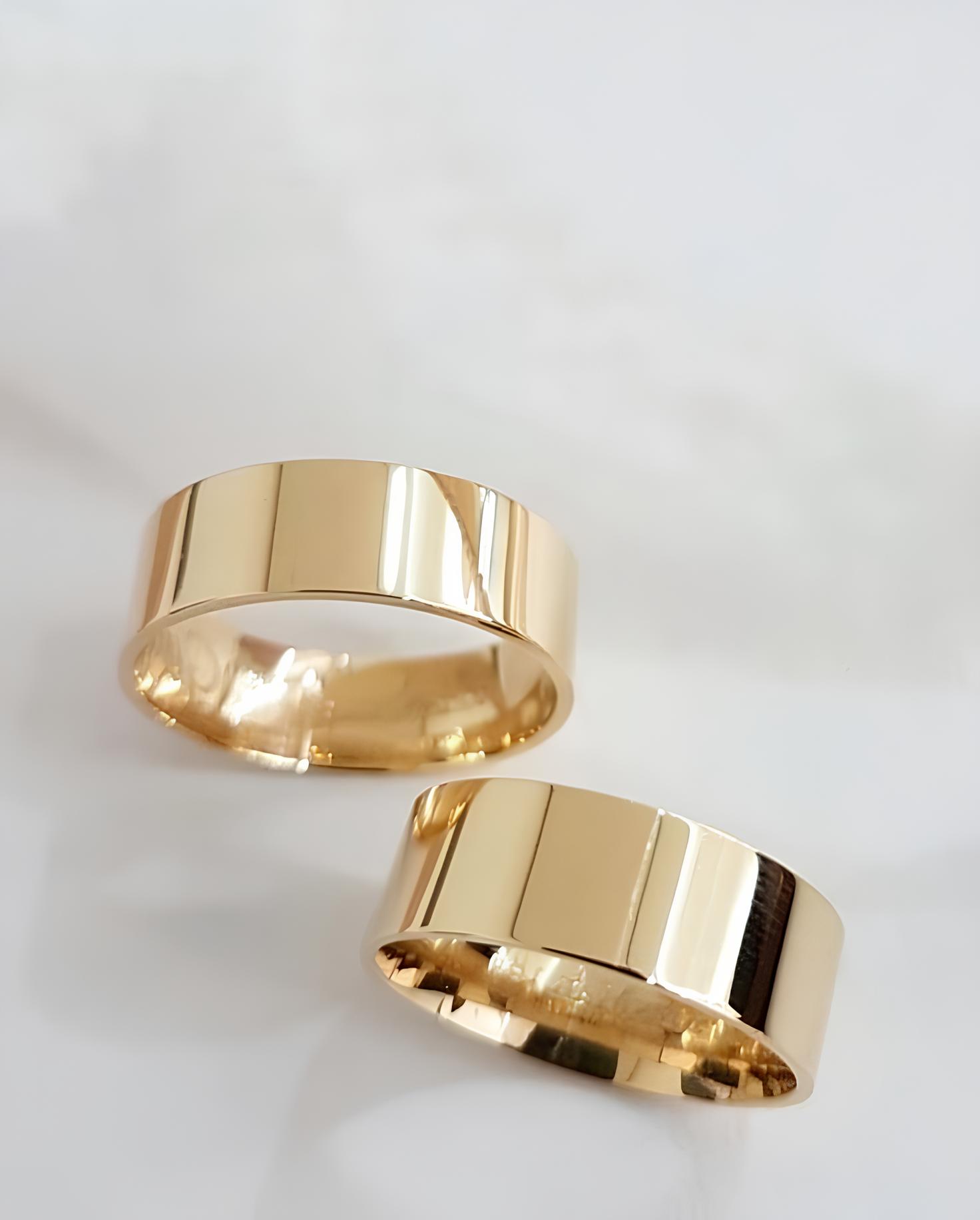 Par de Alianças Retas em Ouro Amarelo - Tradicional 18k/750