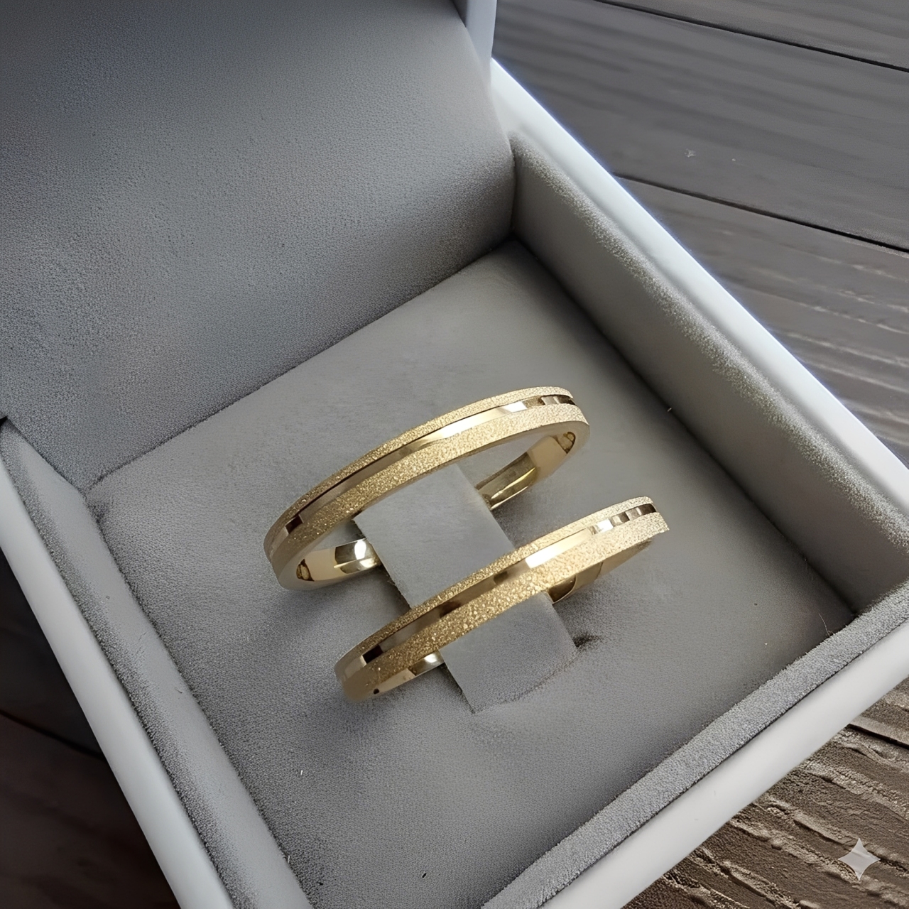 Par de Alianças Retas em Ouro Amarelo - Tradicional 18k/750